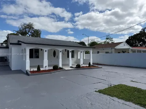 3169 NW 102nd Street Miami FL 33147