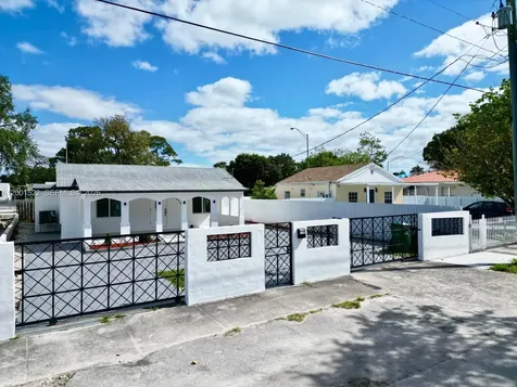3169 NW 102nd Street Miami FL 33147