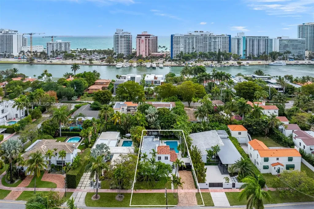 5237 La Gorce Drive Miami Beach FL 33140