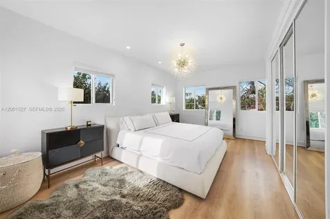 5237 La Gorce Drive Miami Beach FL 33140