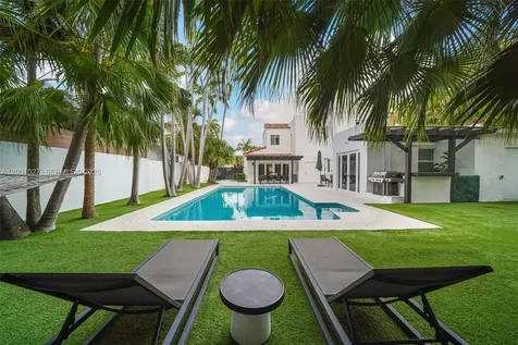 5237 La Gorce Drive Miami Beach FL 33140