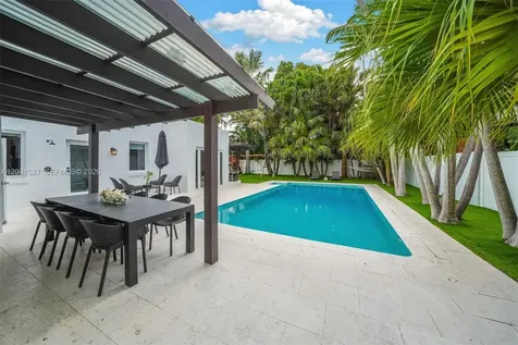 5237 La Gorce Drive Miami Beach FL 33140