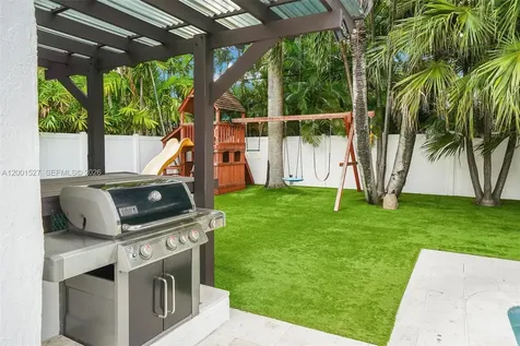 5237 La Gorce Drive Miami Beach FL 33140