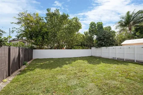6427 SW 135th Avenue Miami FL 33183