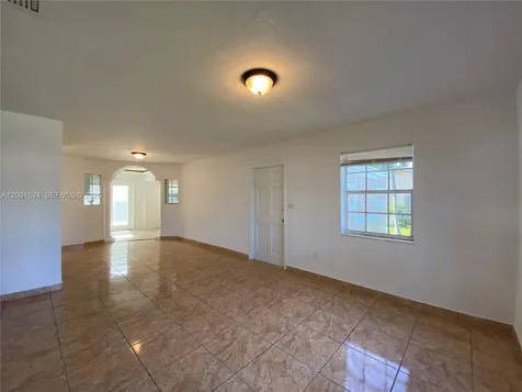 9870 Nicaragua Drive Cutler Bay FL 33189