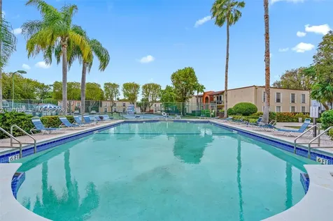 10834 N Kendall Drive Miami FL 33176
