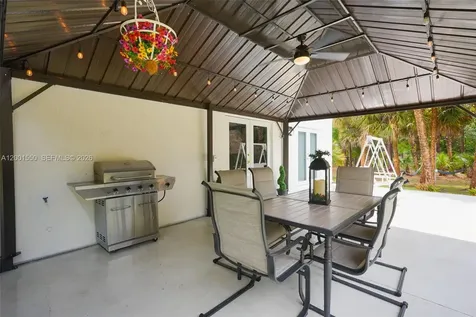 25401 SW 86th Street Indian Town FL 34956