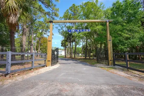 25401 SW 86th Street Indian Town FL 34956