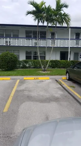 235 Northampton L West Palm Beach FL 33417