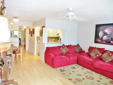 235 Northampton L West Palm Beach FL 33417