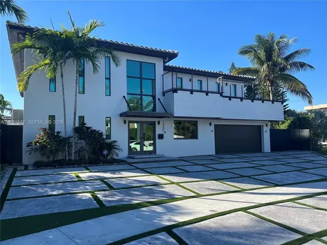 13300 Biscayne Bay Terrace North Miami FL 33181