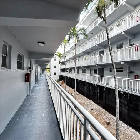 215 SE 3rd Avenue Hallandale Beach FL 33009
