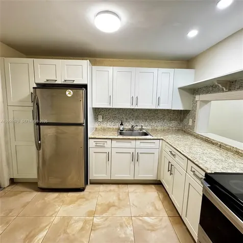 215 SE 3rd Avenue Hallandale Beach FL 33009