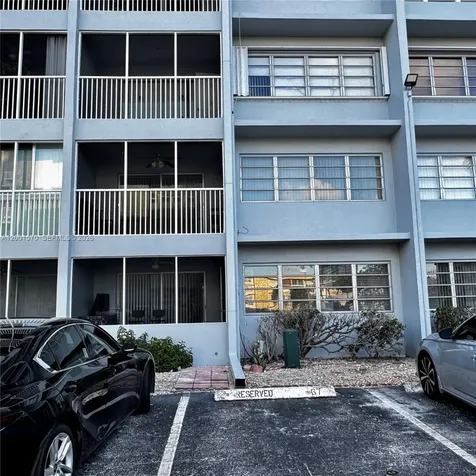 215 SE 3rd Avenue Hallandale Beach FL 33009