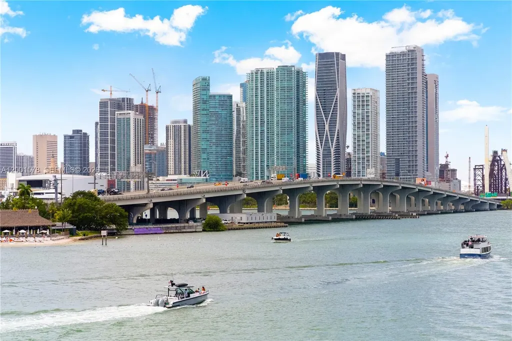 1000 Venetian Way Miami FL 33139