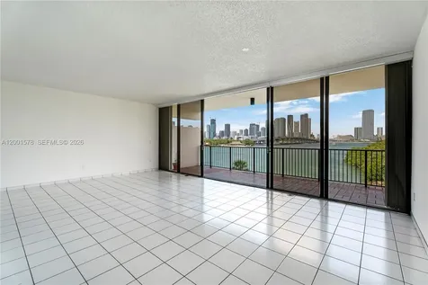 1000 Venetian Way Miami FL 33139