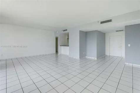 1000 Venetian Way Miami FL 33139