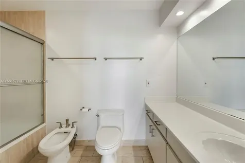 1000 Venetian Way Miami FL 33139