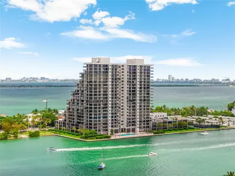 1000 Venetian Way Miami FL 33139