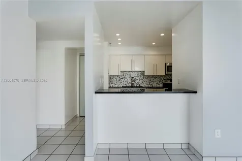 1000 Venetian Way Miami FL 33139