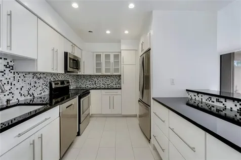 1000 Venetian Way Miami FL 33139