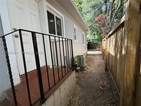 7712 NE 1st Court Miami FL 33138