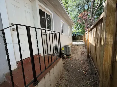 7712 NE 1st Court Miami FL 33138