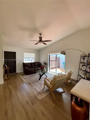 11450 SW 75th Terrace Miami FL 33173