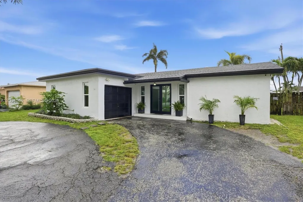 11920 NW 31st Place Sunrise FL 33323