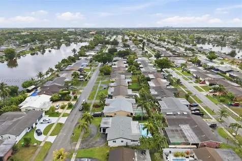 11920 NW 31st Place Sunrise FL 33323