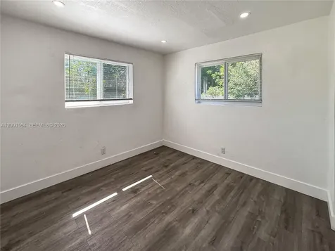 2620 NW 18th Terrace Oakland Park FL 33311