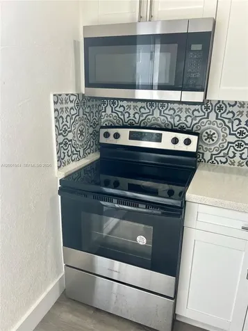 2620 NW 18th Terrace Oakland Park FL 33311