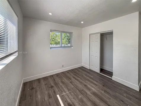 2620 NW 18th Terrace Oakland Park FL 33311