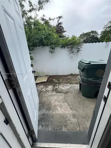 2620 NW 18th Terrace Oakland Park FL 33311