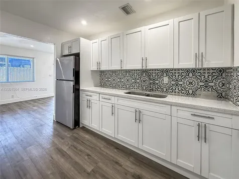 2620 NW 18th Terrace Oakland Park FL 33311