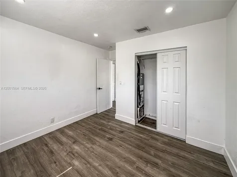 2620 NW 18th Terrace Oakland Park FL 33311