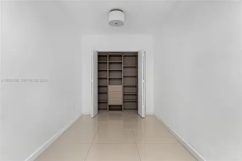 488 NE 18th Street Miami FL 33132