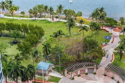 488 NE 18th Street Miami FL 33132