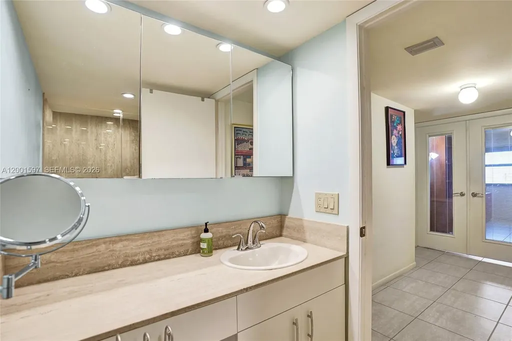 1201 S Ocean Drive Hollywood FL 33019