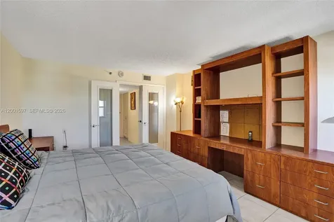 1201 S Ocean Drive Hollywood FL 33019