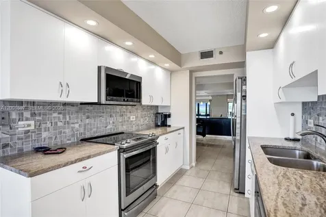 1201 S Ocean Drive Hollywood FL 33019