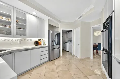 21050 Point Place Aventura FL 33180