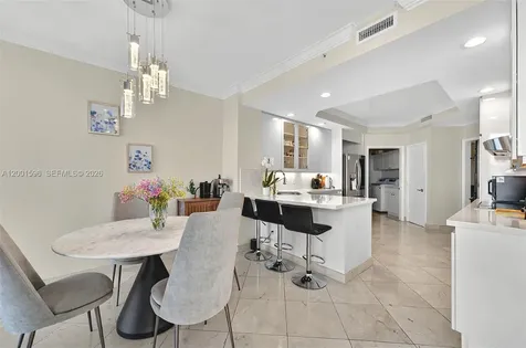 21050 Point Place Aventura FL 33180