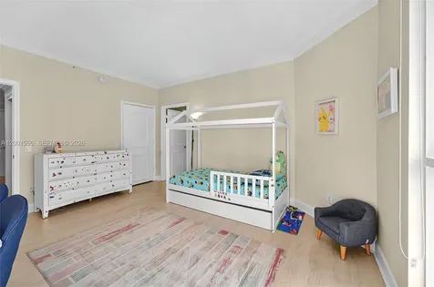 21050 Point Place Aventura FL 33180