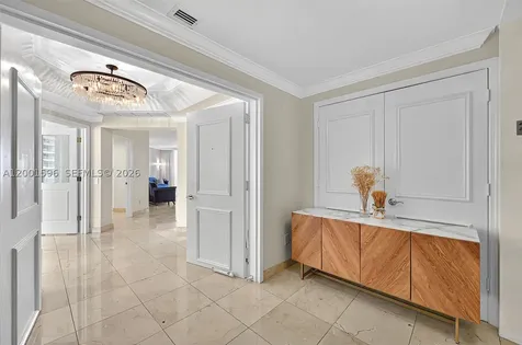 21050 Point Place Aventura FL 33180
