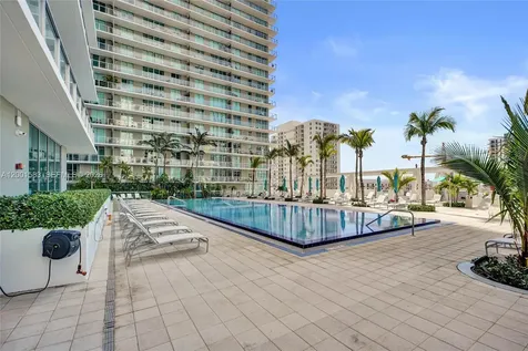 1111 SW 1st Avenue Miami FL 33130