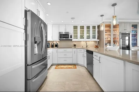 5601 Collins Avenue Miami Beach FL 33140