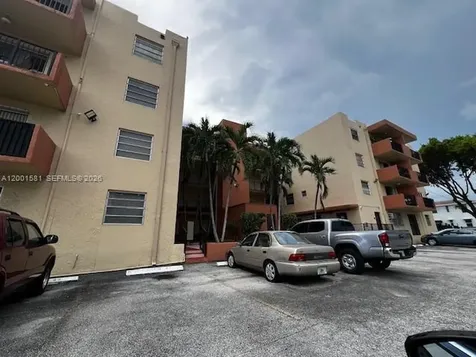 677 SW 9th Avenue Miami FL 33130