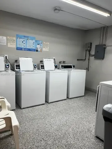 677 SW 9th Avenue Miami FL 33130
