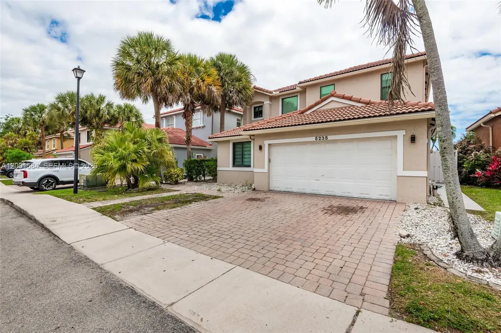 5235 SW 38th Avenue Hollywood FL 33312